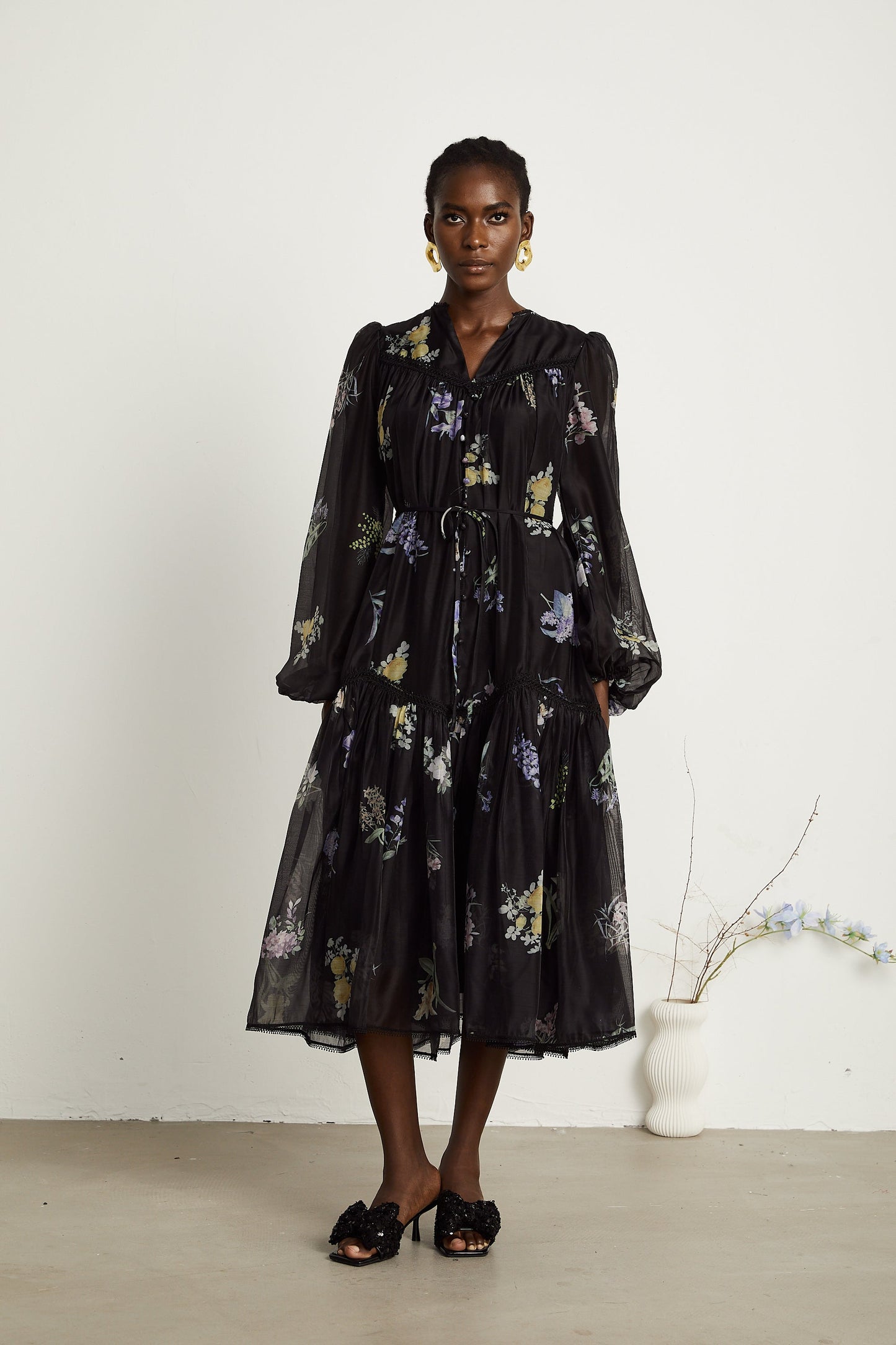 Valérie black floral-print pleated midi dress