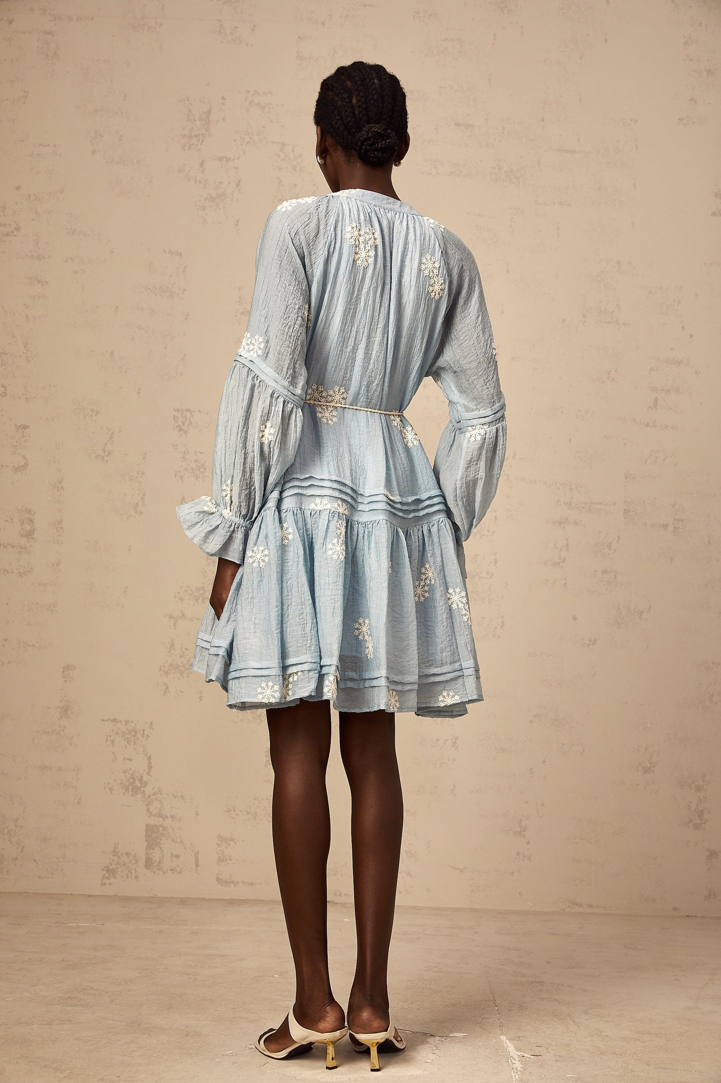 Félicie blue flower-embroidery mini dress