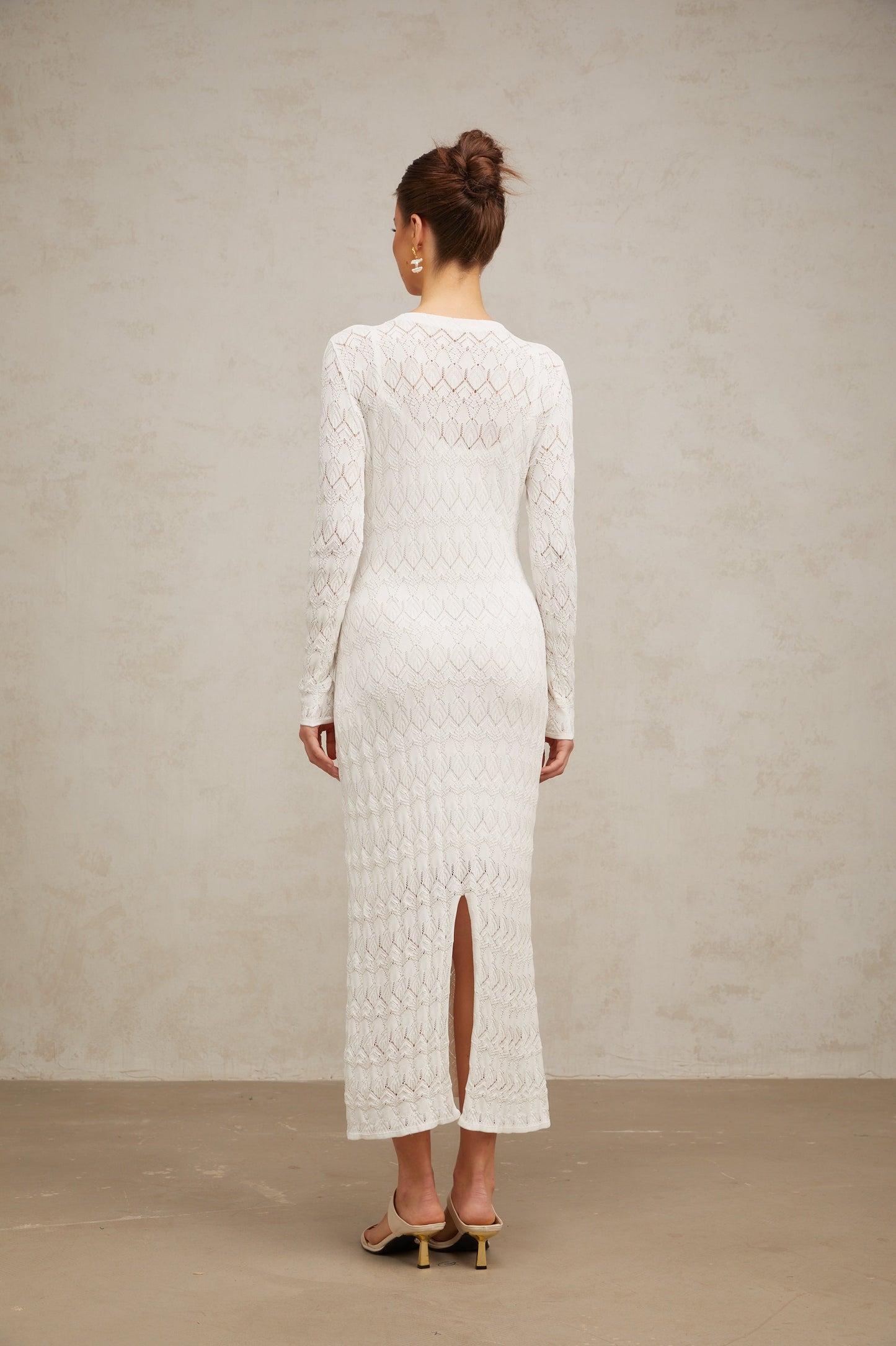 Xénia white crochet-knit midi dress