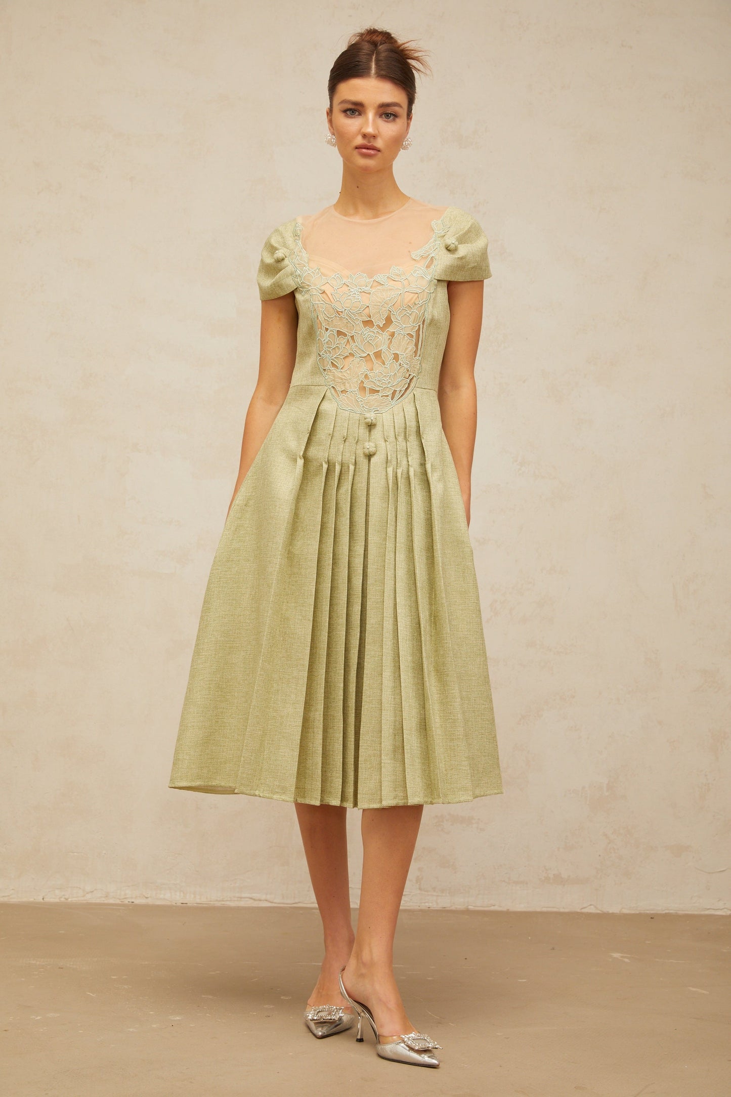 Marianne green flower-motif pleated midi dress