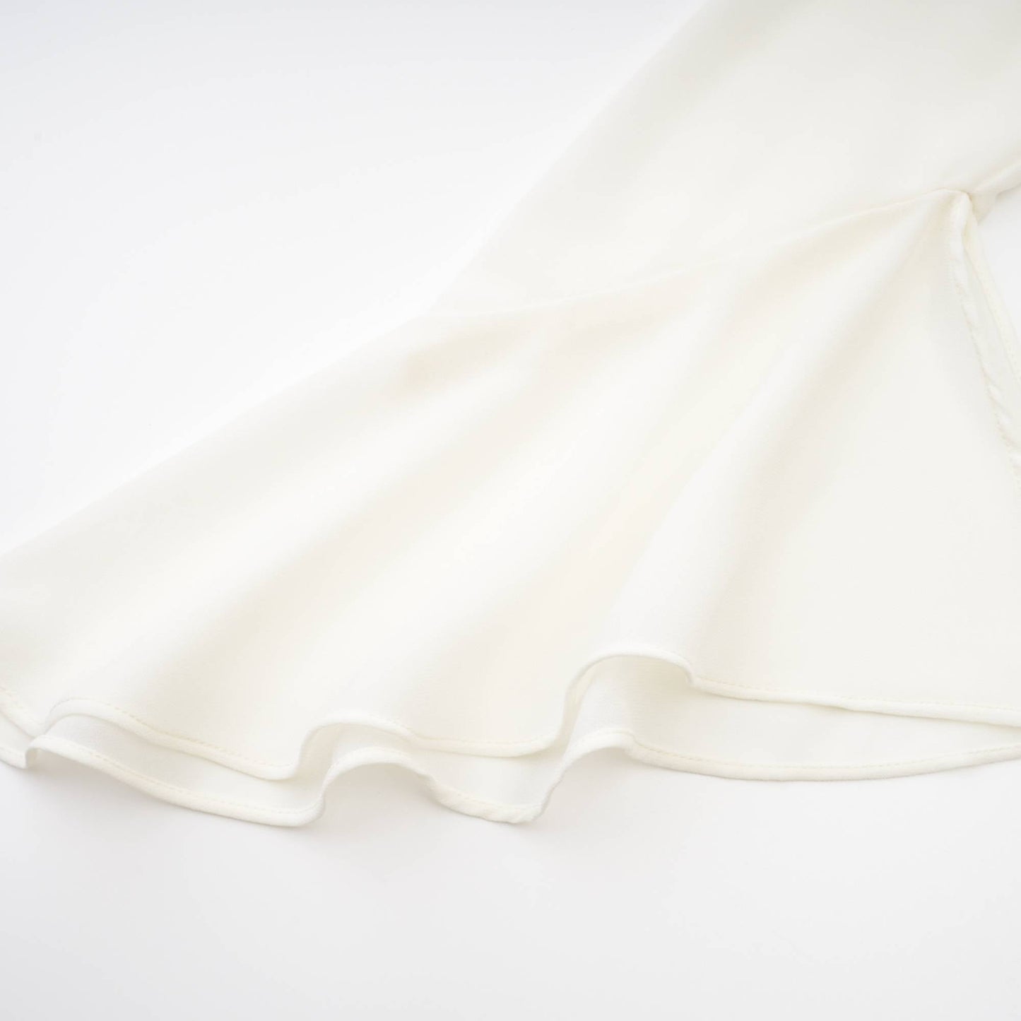 Fauve white ruffle strapless long-sleeve blouse