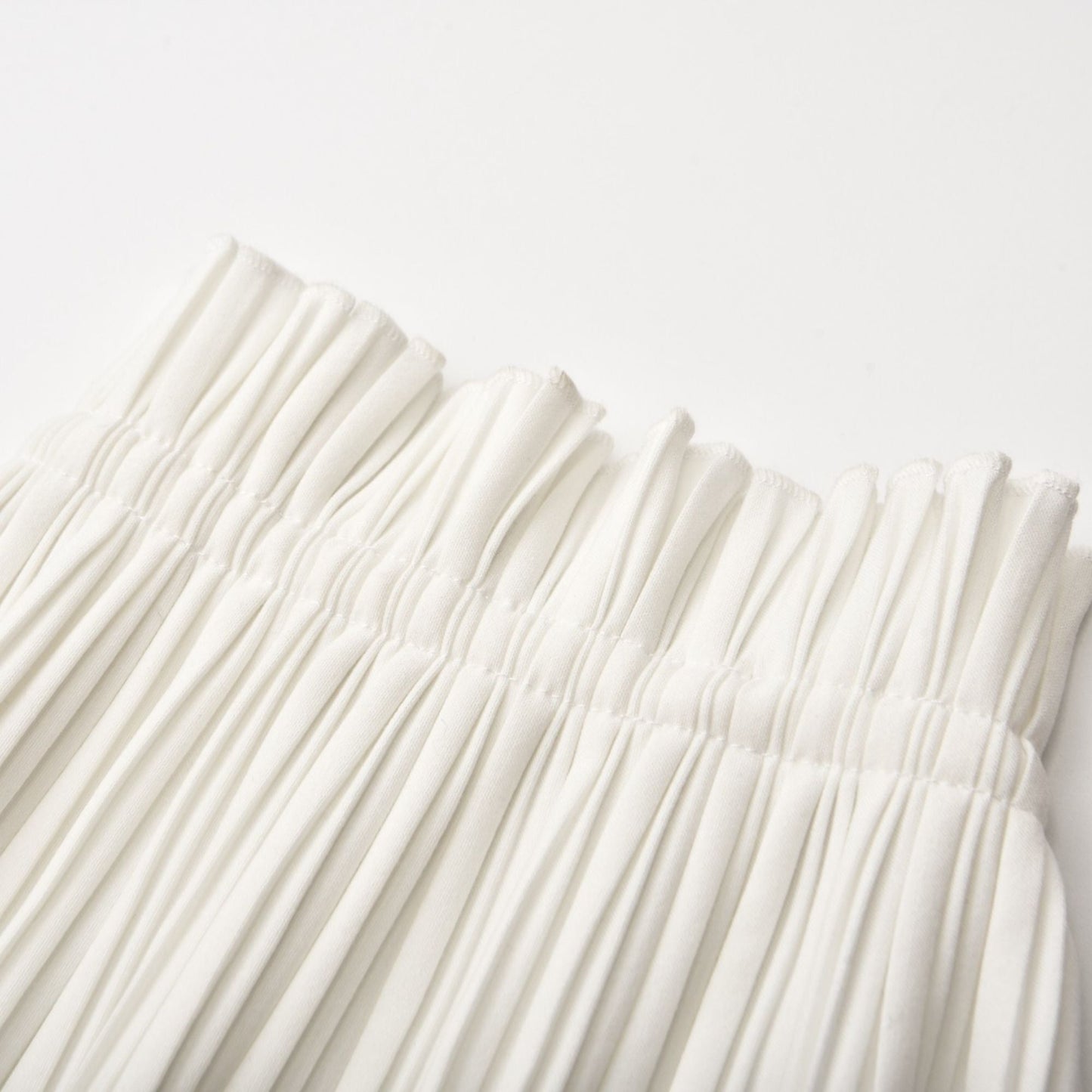 Milisent slitte drawstring pleated maxi skirt
