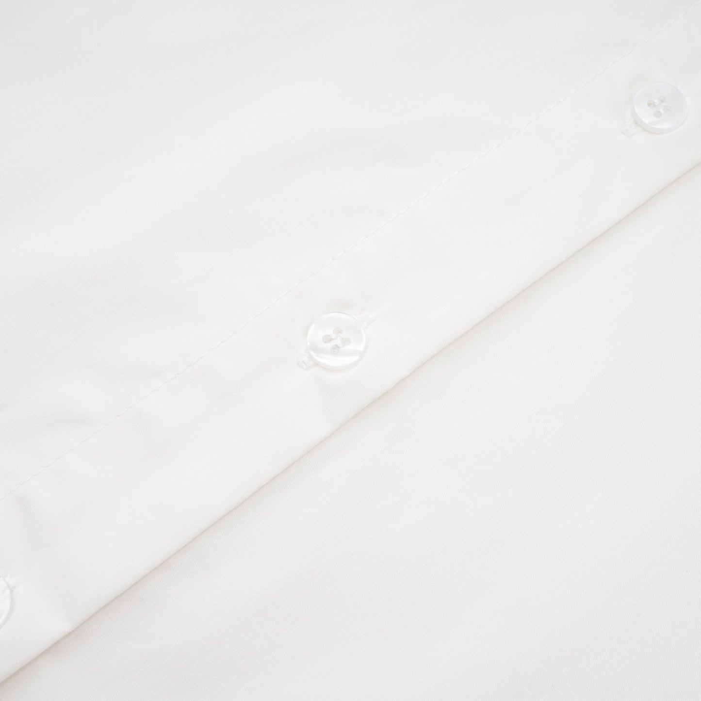 Solène white pointed-collar shirt