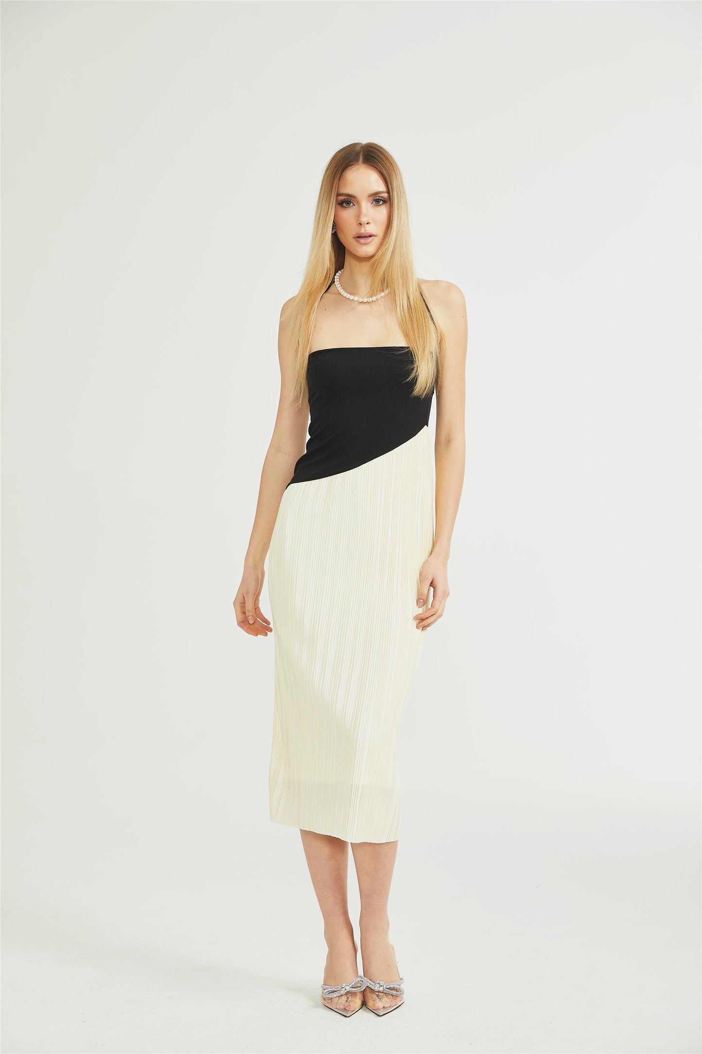Giverny halterneck fitted midi dress (US Only)