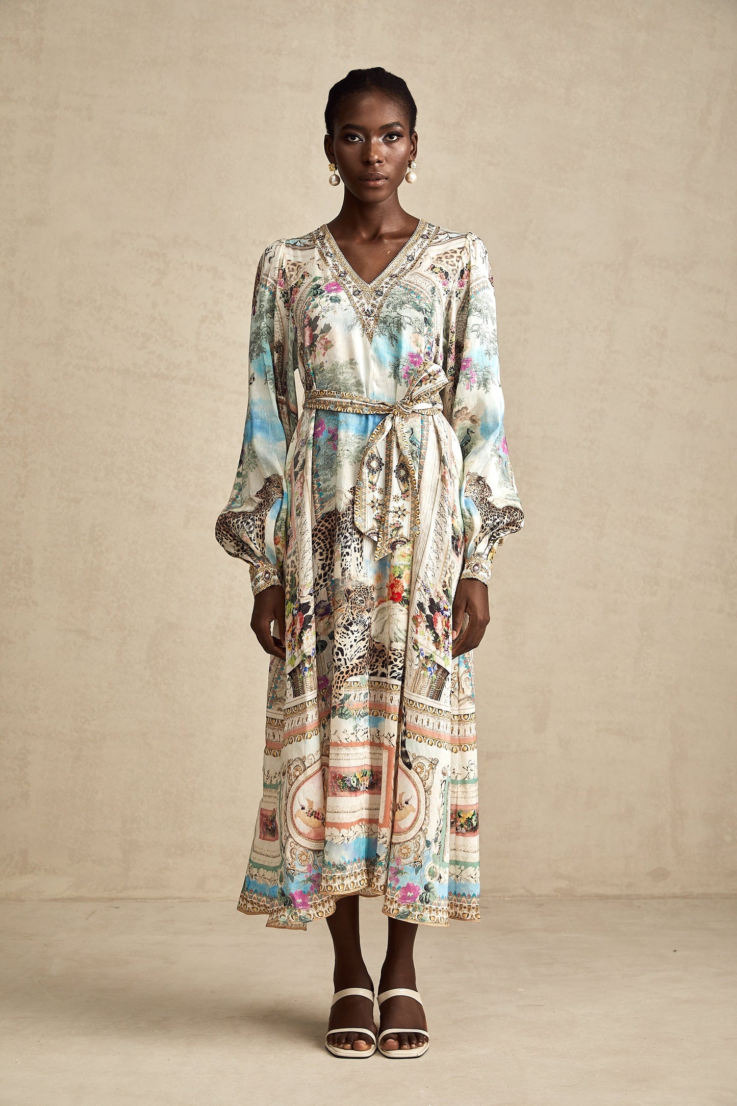 Léna belted V-neck midi dress