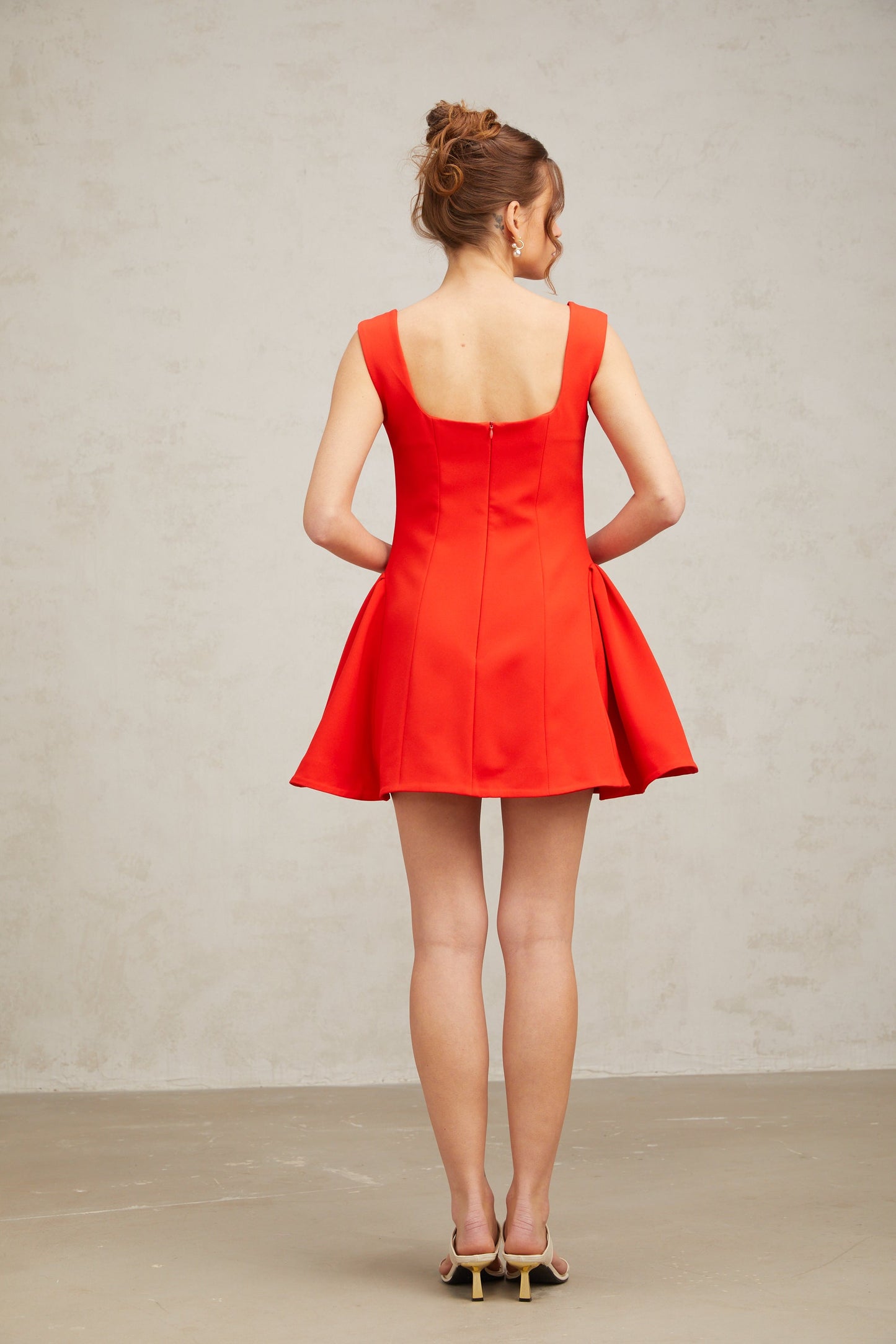Margherita square-neck puff mini dress in Red