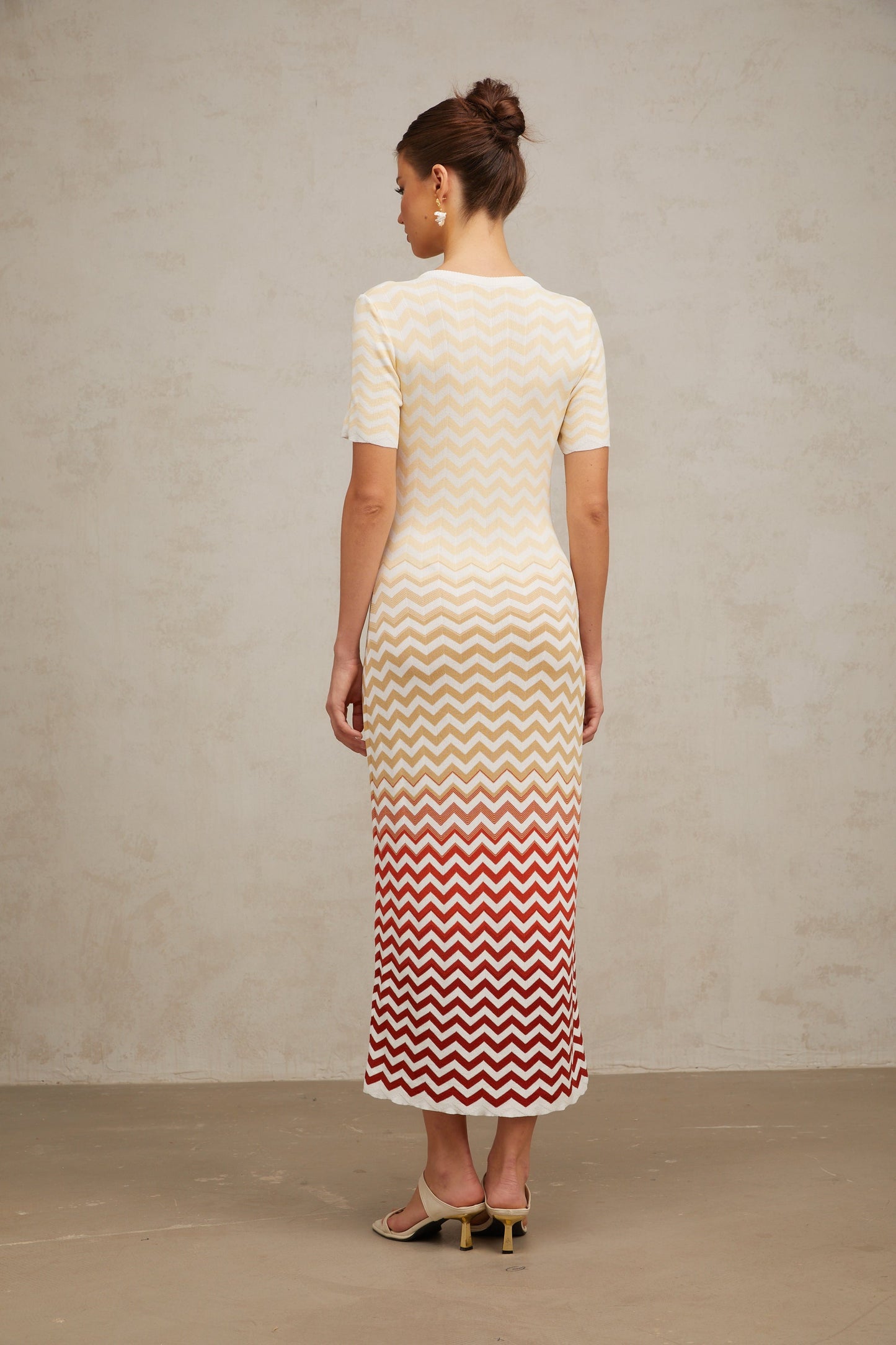 Isabelle yellow zigzag-woven knit midi dress