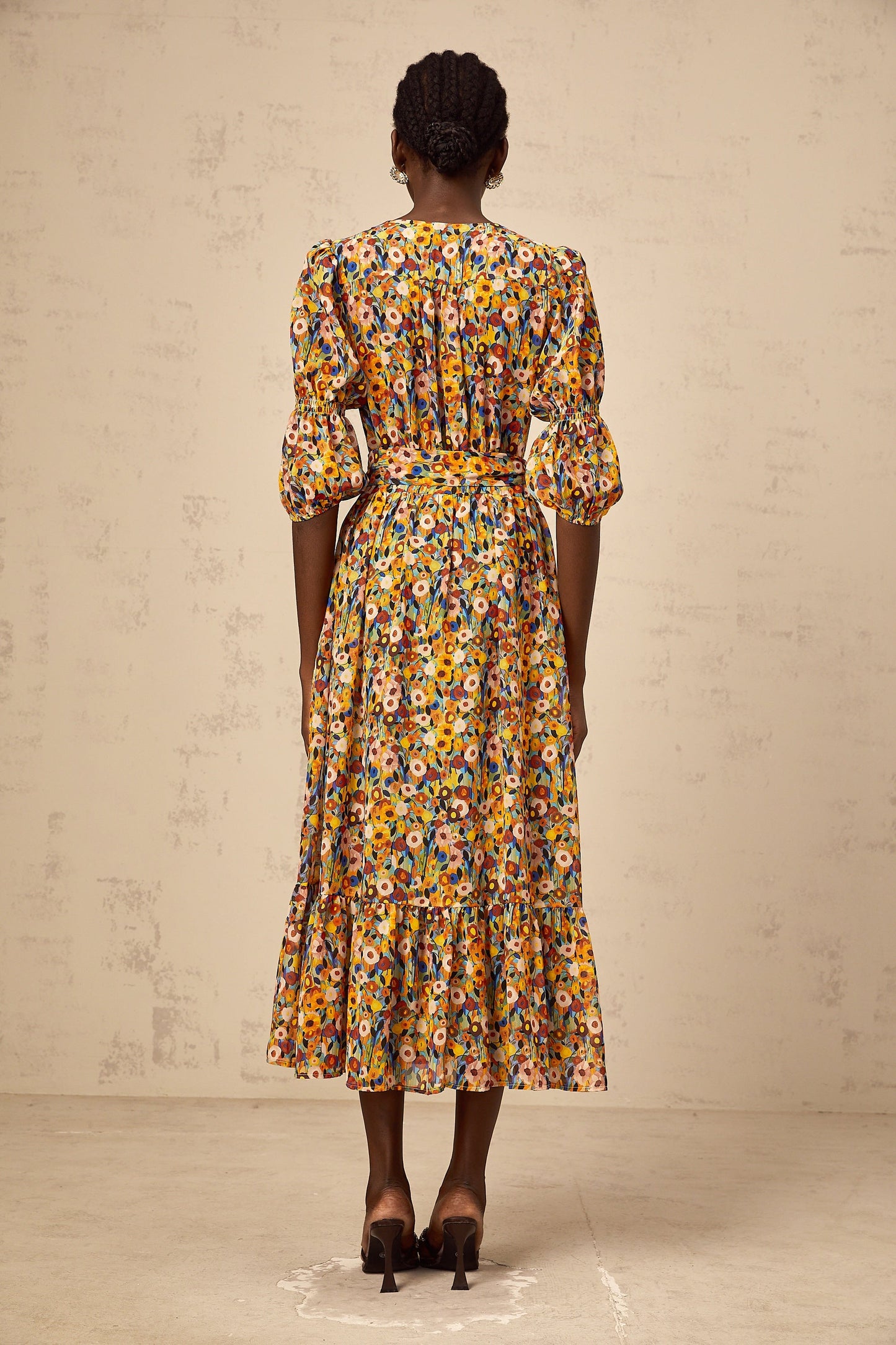 Éliane yellow V-neck floral-print midi dress