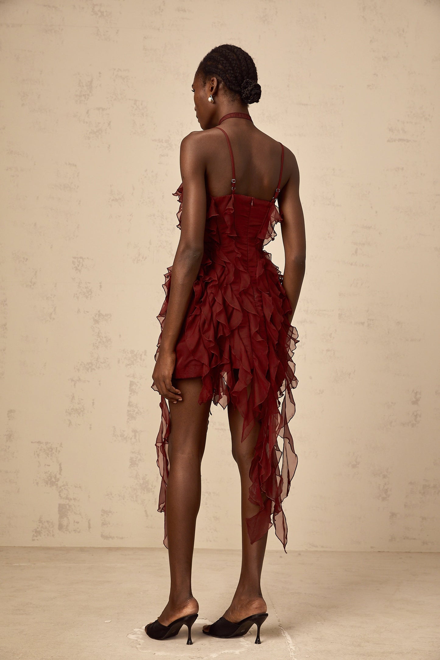 Soline wine-red rose-appliqué ruffled mini dress