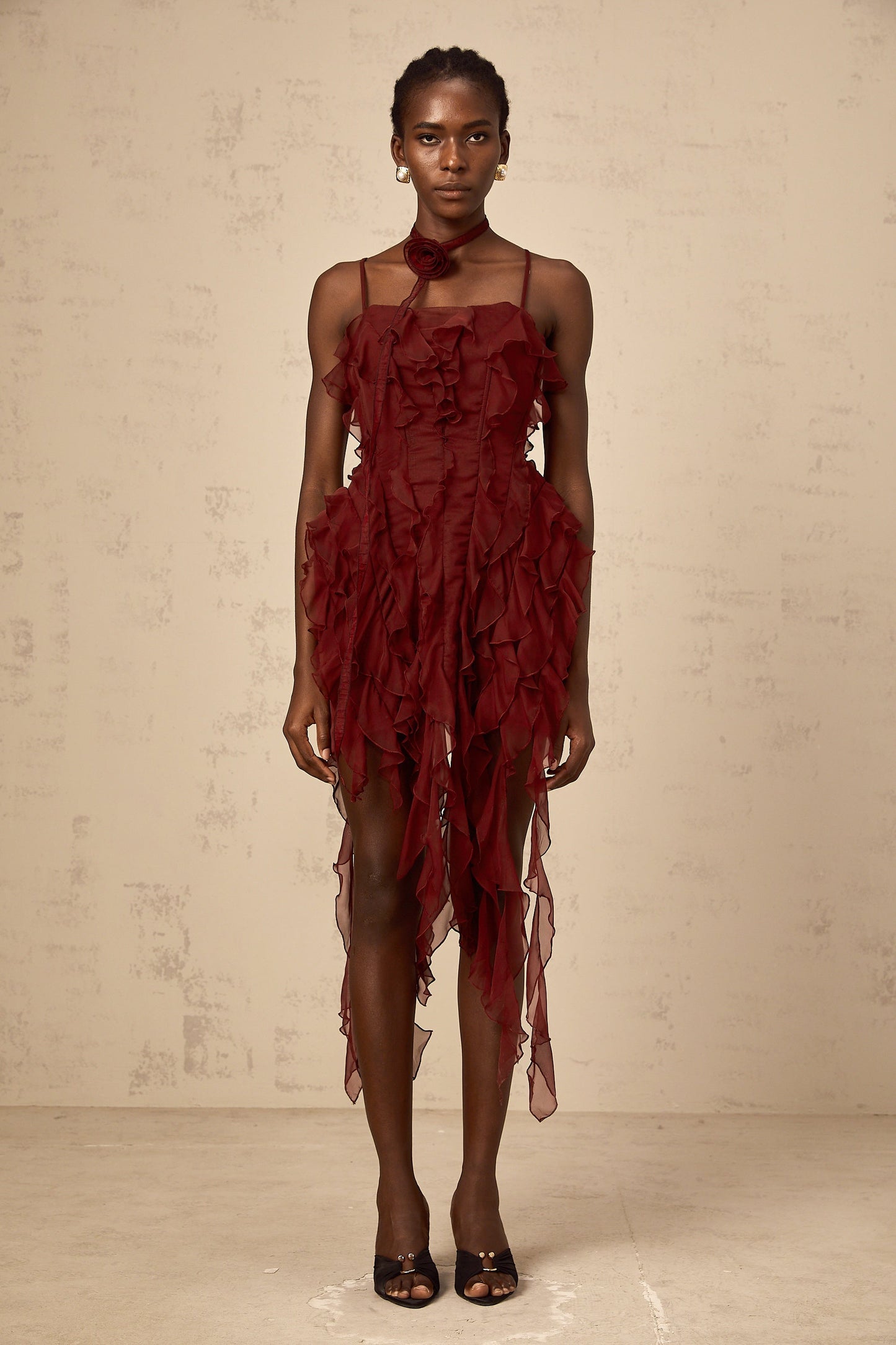 Soline wine-red rose-appliqué ruffled mini dress