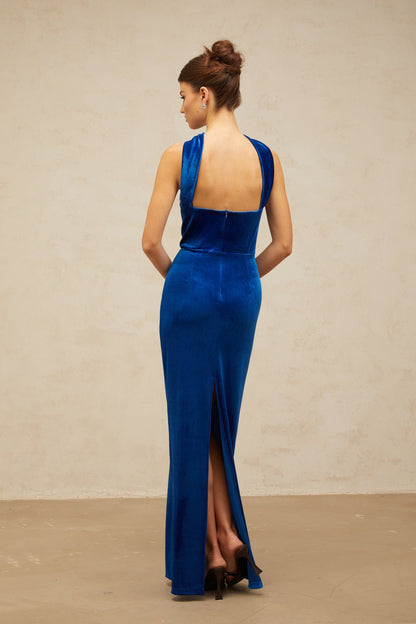 Joséphine blue fitted velvet maxi dress