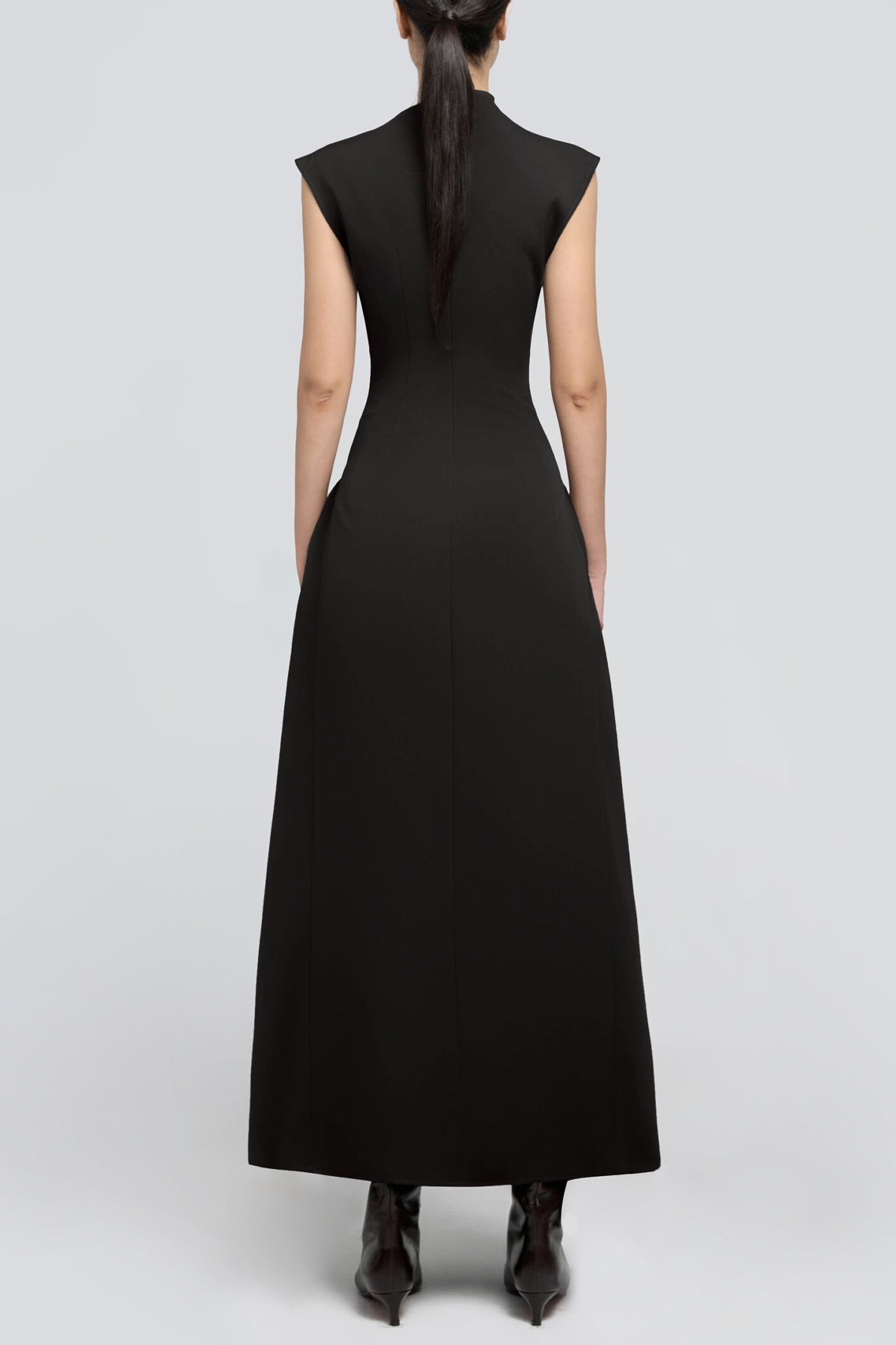 Eorkone Symmetric Drapes Flared Midi Dress - Black