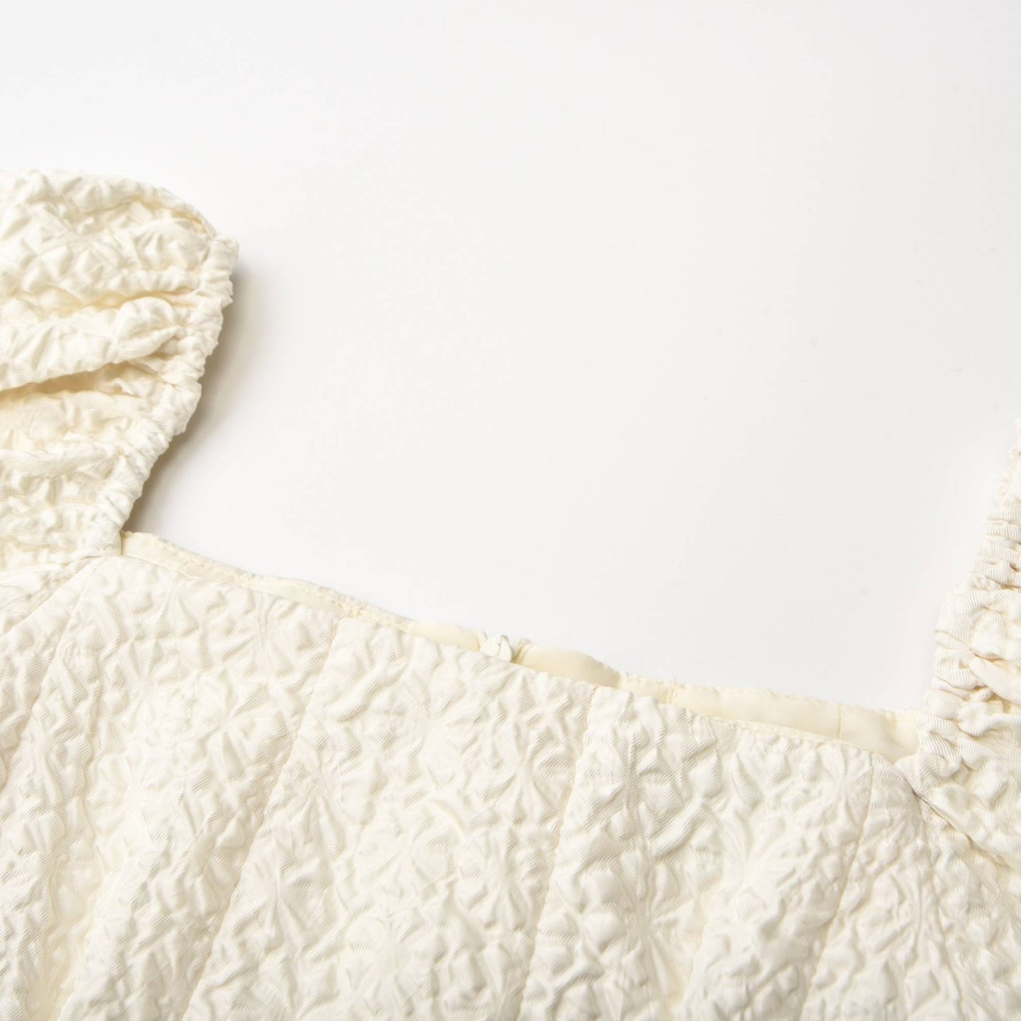 Puff-sleeve princess white dress (US Only)